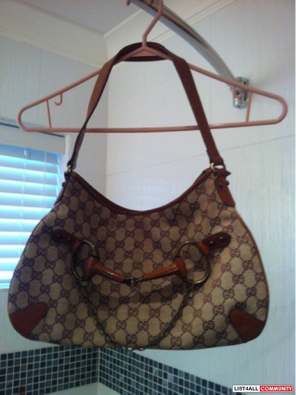 Gucci purse (replica)