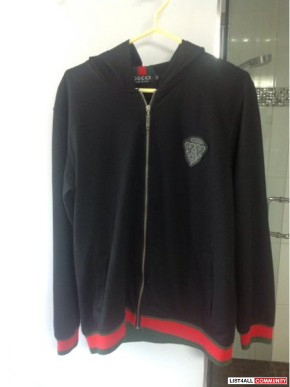gucci sweater zip up