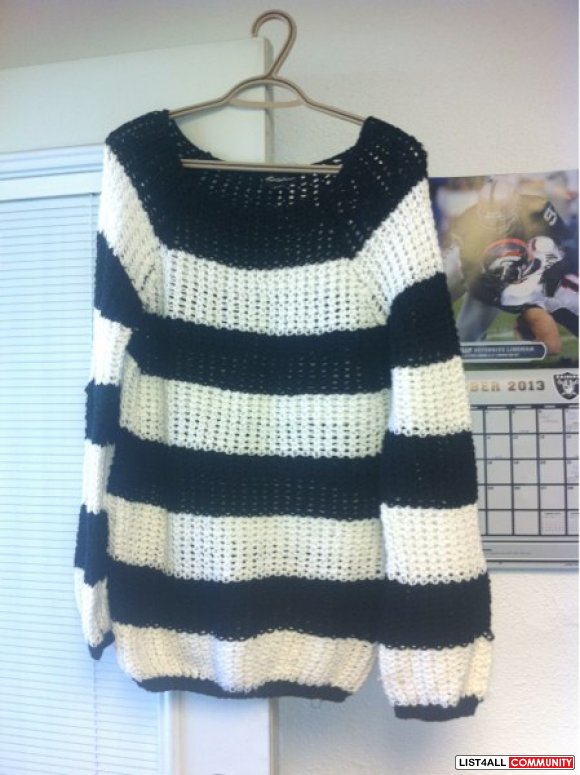 Knit black n white stripe sweater size L