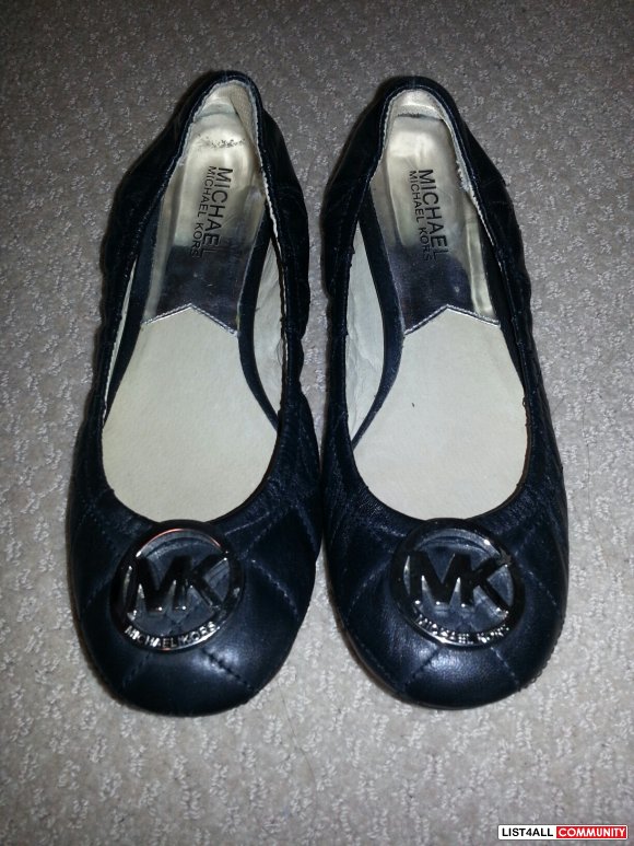 ladies leather flat shoes size 5