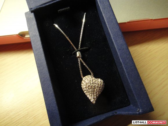 SWAROVSKI Heart Necklace
