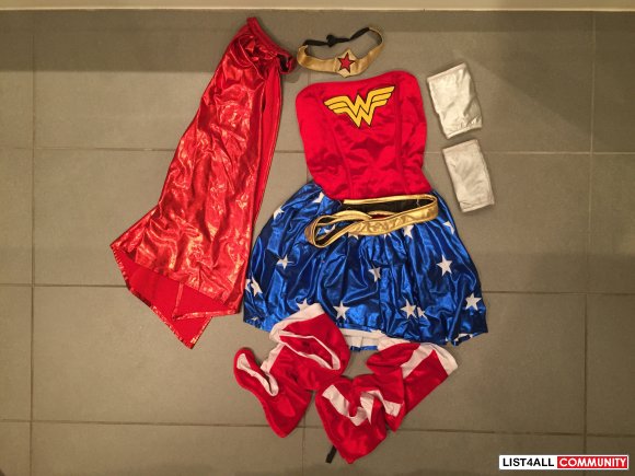WONDER WOMAN Halloween Costume