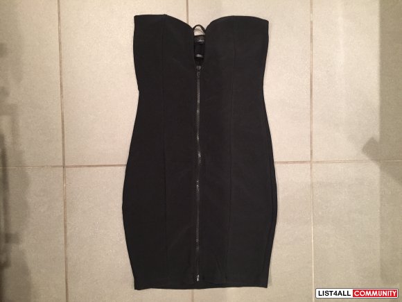 SEDUCTIONS Black Strapless Party Dress