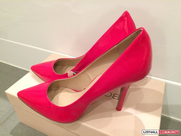 ZARA TRAFALUC Red Heels