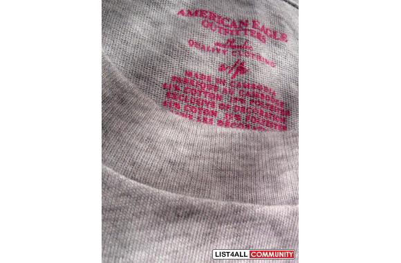 NEW   WITHOUT  TAG&nbsp;GREY T--SHIRTLight Grey&qu