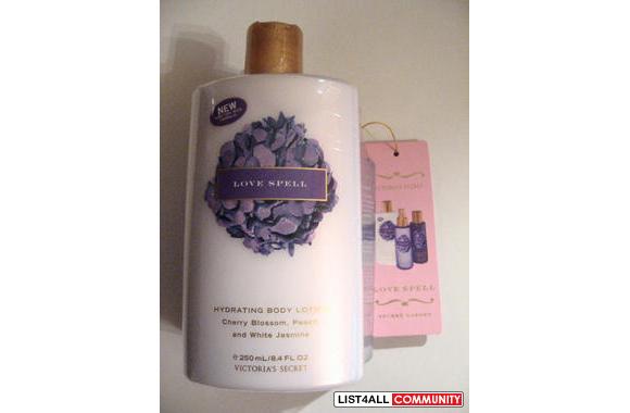 NEW   WITH TAG LOVE SPELLInfuse your bath or showe