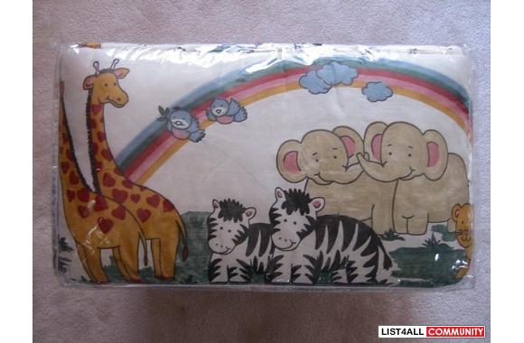 New NOAH'S ZOO 3-Piece CRIB BEDDING SETThe little 