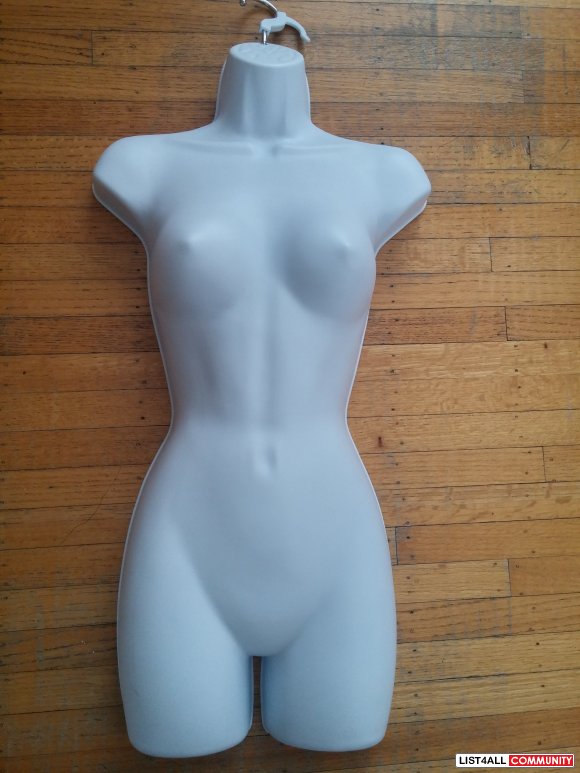 Hanging Molded Mannequin white