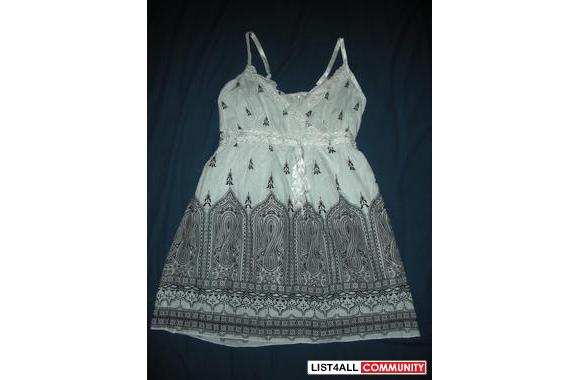 Very cute printed top&nbsp;- only worn once&nbsp;-