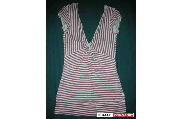 Deep V-neck&nbsp;top&nbsp;- Brand: Foxy&nbsp;- onl