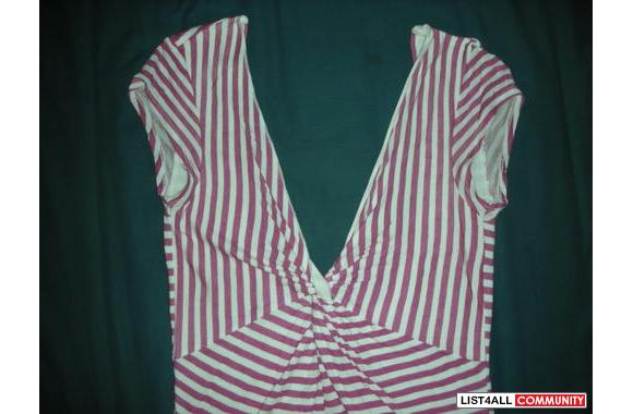 Deep V-neck&nbsp;top&nbsp;- Brand: Foxy&nbsp;- onl
