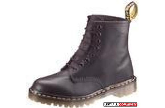 Womens Dr. Martens  leather shoes/Boots and DAKODA