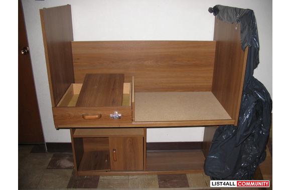 Brown student desk with hutch  (picture shows desk