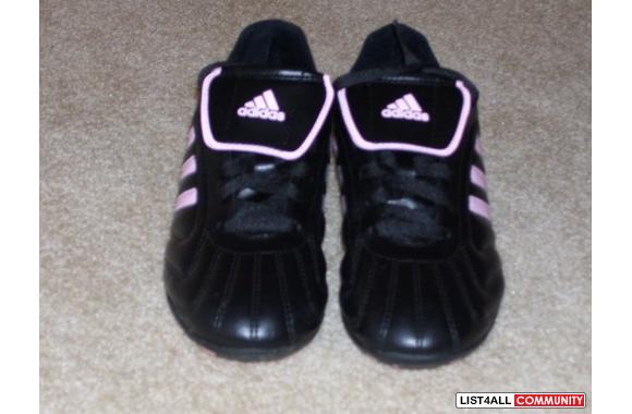 Brand NewGirls Adidas Soccer CleatsPink stripes an
