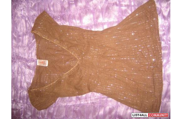 Nice stop with silver lining. Size small. Cute to 