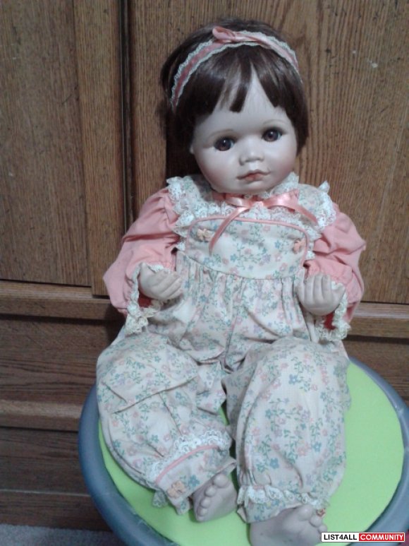 Collectible Artist Porcelain Dolls Hamilton Brown Eyes LOW PRICED