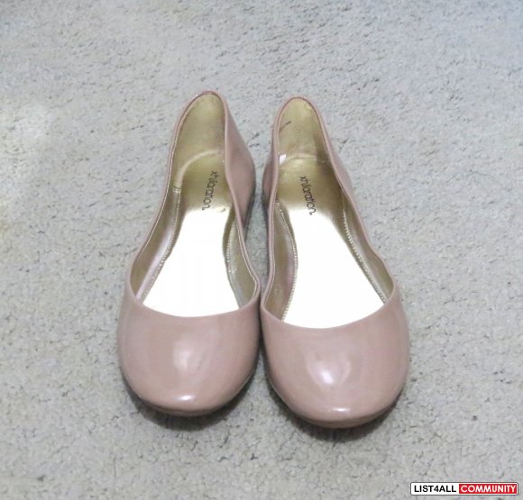 Cute nude flats