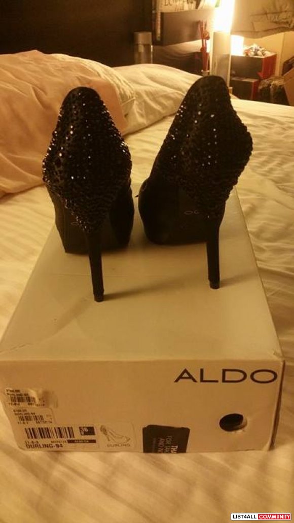 Aldo "Durling" Black open toe heels size 6