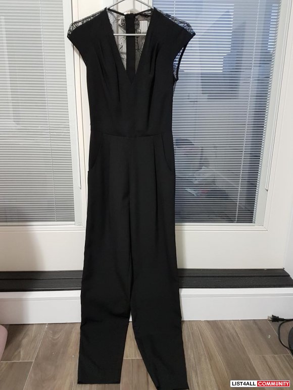 BLACK LACE BEBE JUMPER