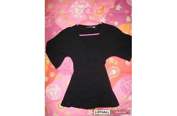 XSdynamite black kimono shirt w/ ties on the backw