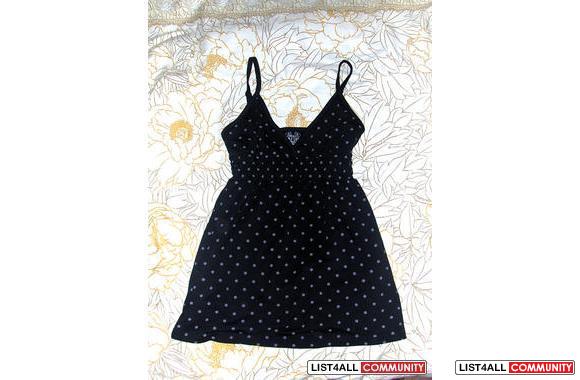 Black   Heritage  babydoll tank w/ polka dots. Siz