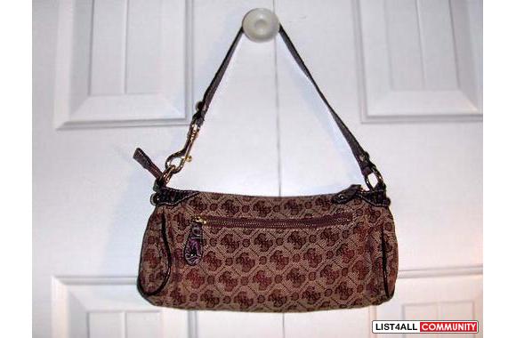 Mini red  Guess &nbsp; logo handbag . Brand new co