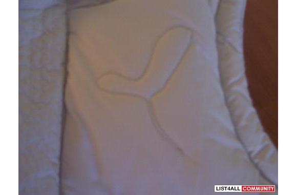 ARITZIA *COMMUNITY vest- BRANDNEW, never worn and 