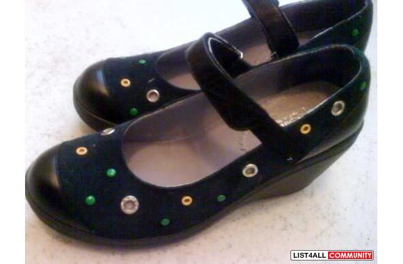SIZE 7-8  CUTE TEENMIX  PLATFORM SHOES-BRAND NEW, 