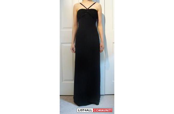 REAL GIORGIO ARMANI FORMAL/GRAD GOWN SIZE 2/38 BLA