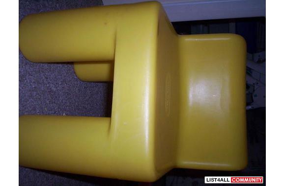 Yellow Matching chairs. Sturdy. Great shape. I hav