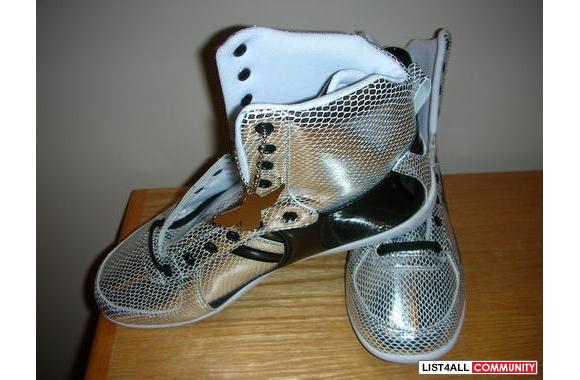 Brand New Creative Recreation: Galow Hi (with logo chain!)