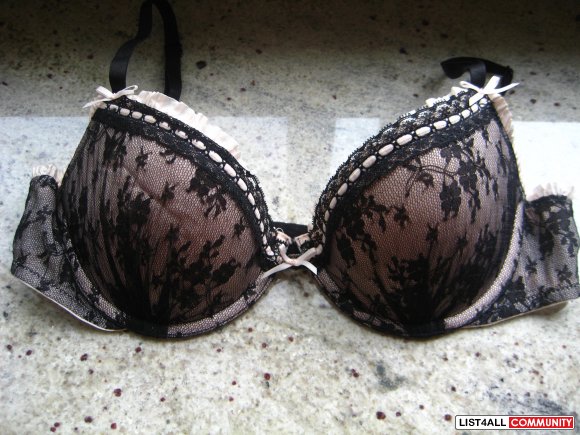 Brand New AE Outfitters' Aerie Black Lace Pink Padded Push Up Bra