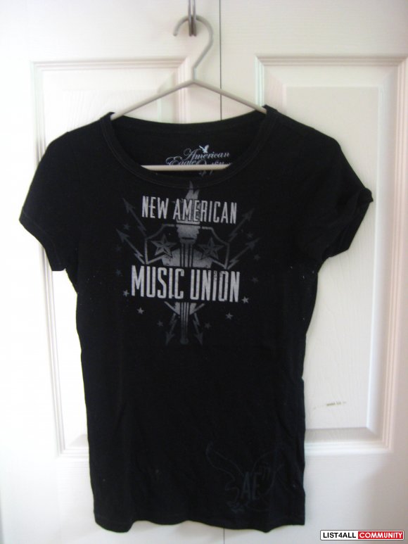 American Eagle Outfitters Tee
