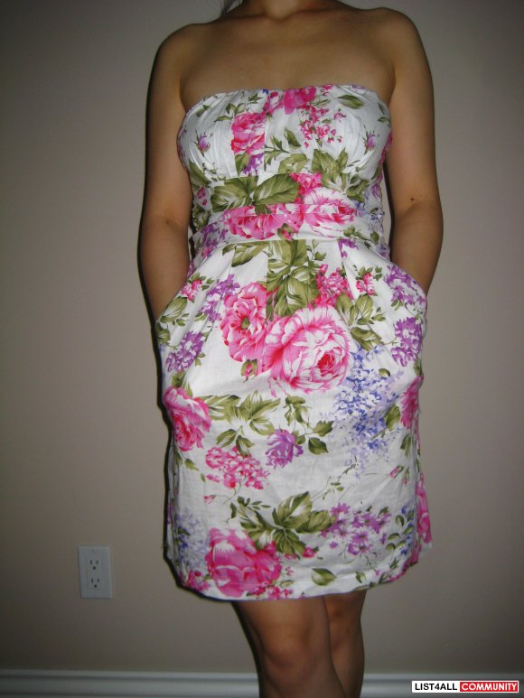 Flower Patterned Strapless Dress