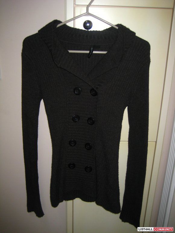 Dark Grey Sweater w/ Hood