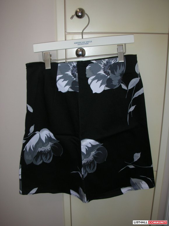 Black & White Flower Patterned Skirt