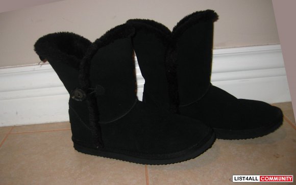 AE Black Fur Boots
