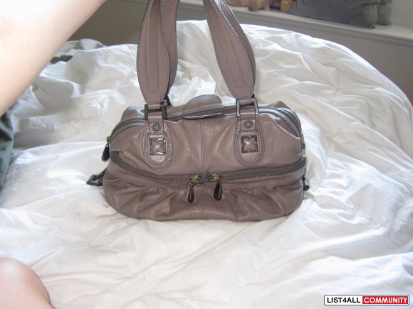 bcbg taupe grey purse great condition