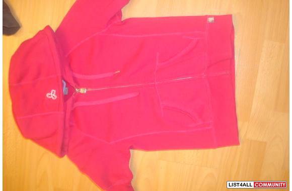Pink TNA shortsleeve hoodie, Size medium, Worn once!$25