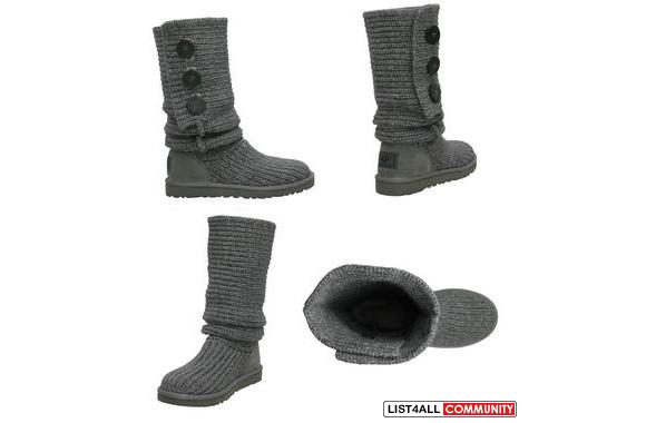 CLASSIC CARDY&nbsp;UGGS $155