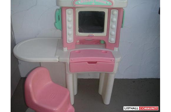 Little Tikes Beauty Salon with matching chair.