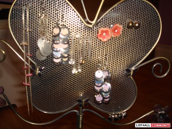 claire's earring stand