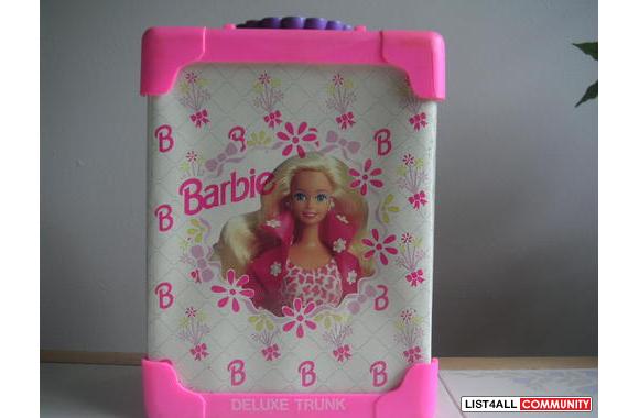 Barbie Deluxe Trunk