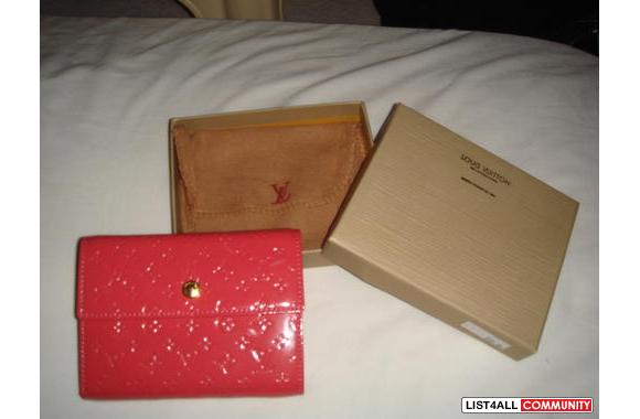 Louis Vuitton Vernis Wallets:- Comes with box and 