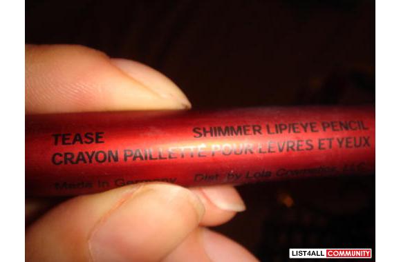 LOLA&nbsp;"Tease" Lip/Eye Pencil:-Brand 