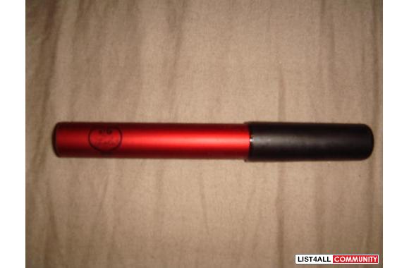 LOLA&nbsp;"Tease" Lip/Eye Pencil:-Brand 