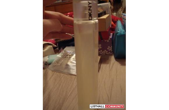 DKNY Purfume 100ml&nbsp;:- used, still have 85%+ r