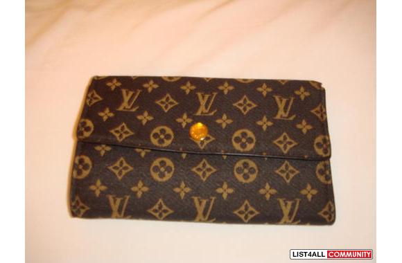 Louis Vuitton Wallet in&nbsp;2 different styles:-&