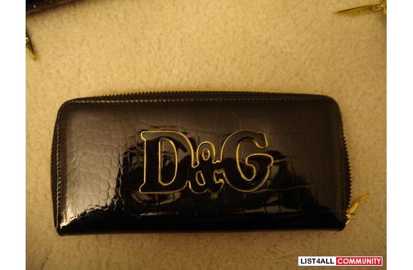 D & G chequebook wallet:-Calf leather interior