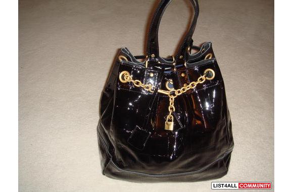 Yves Saint Laurent Overseas Patent Leather Bag in 